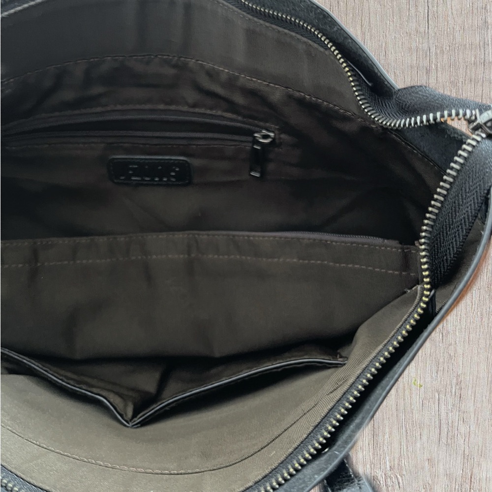 Black Leather S-Zone Tote Bag - Picture 3 of 8